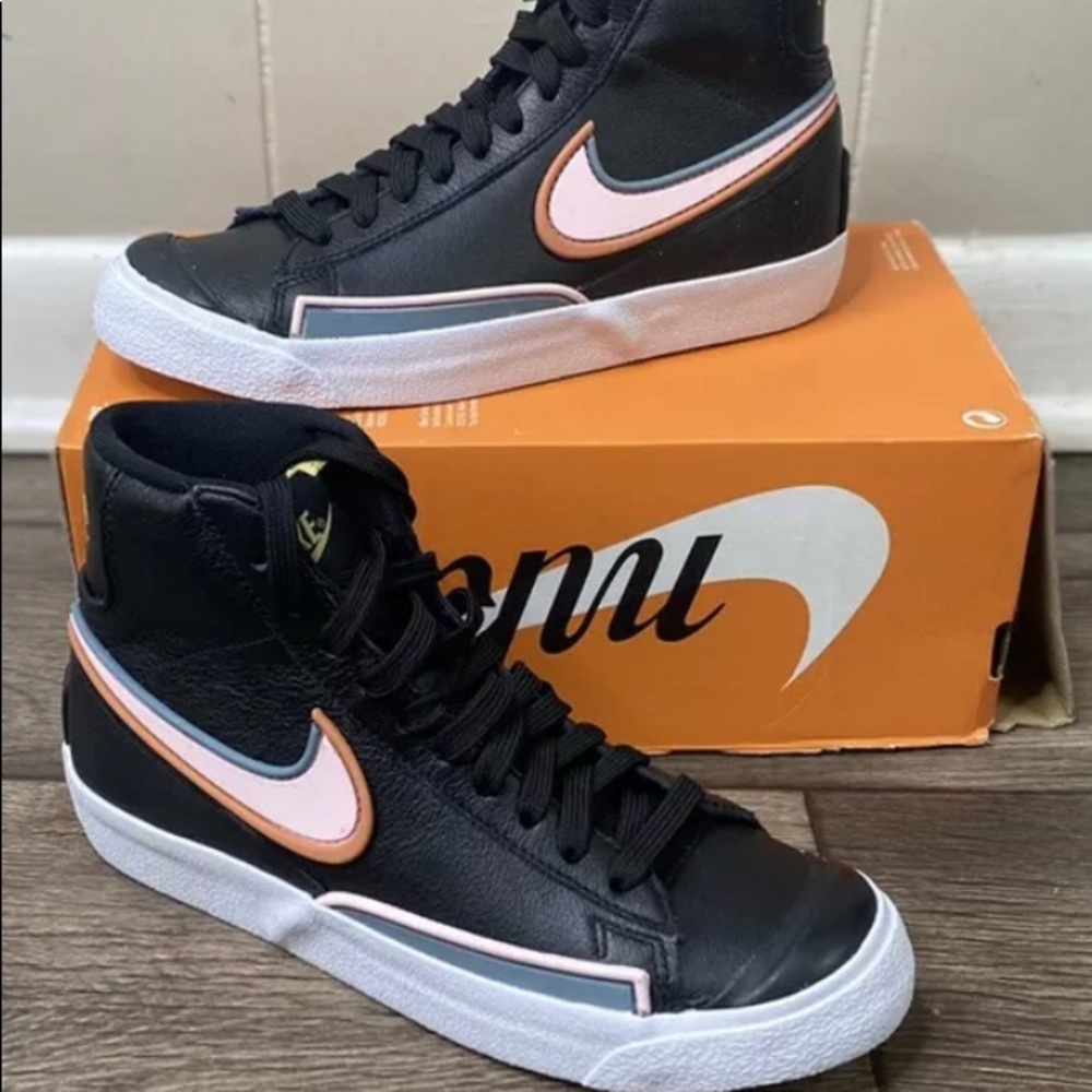 New Nike Women's Blazer Mid '77 infinite Size 6 (DC1746-001) - Black new